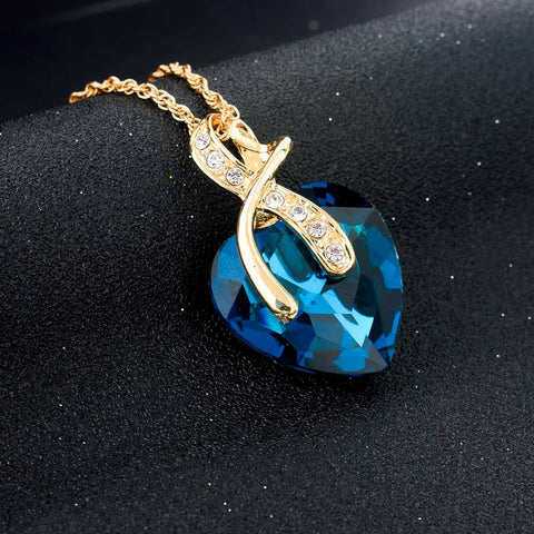 Heart of Crystals - Necklace and Earring set - Slim Wallet Company