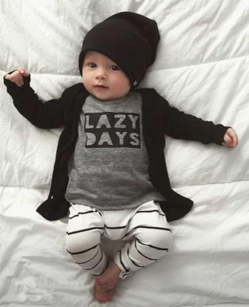 Lazy Days - Outfit - Slim Wallet Company