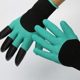 Clawed Gardening Gloves - Slim Wallet Company