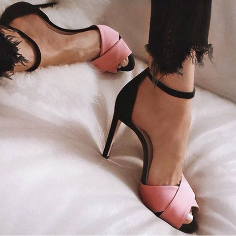 Sandra Heels - Slim Wallet Company